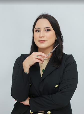 Dra. Kamila Souza